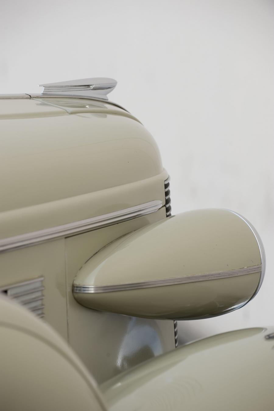  Buick Roadmaster Convertible Sedan 1937 года  (фото 6 из 13)